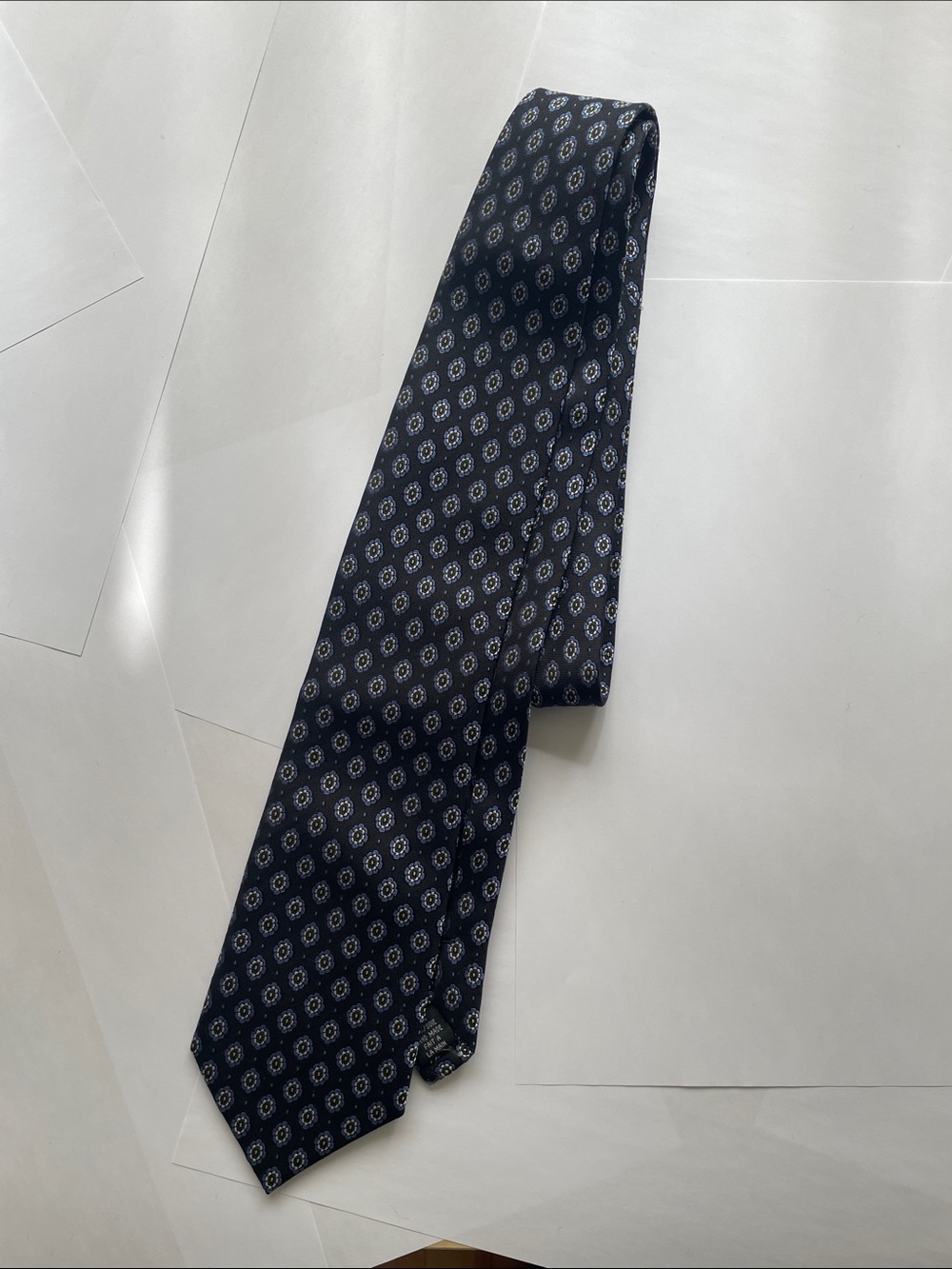 Men's Navy Medallion Silk Tie - Refined Formal Accessory